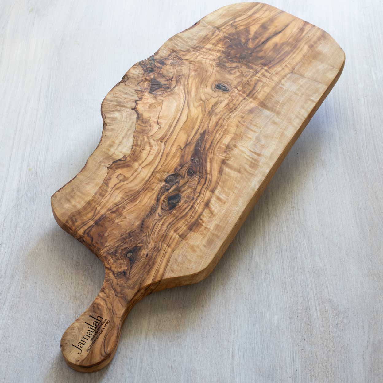 PALERMO rustic cutting Board w/handle OLIVE WOOD HANDCRAFTED FREE ENGRAVING - Jamailah